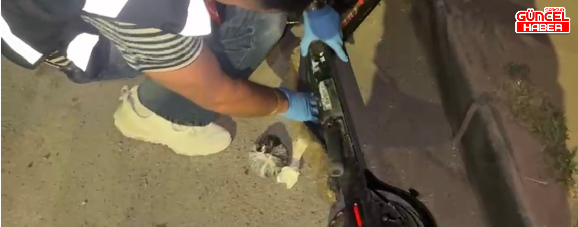 Peçeteye emdirilen uyuşturucuyu scooter bataryasında sakladı